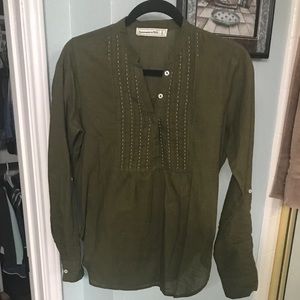 NEVER WORN A&F Women’s Long sleeve flowy shirt
